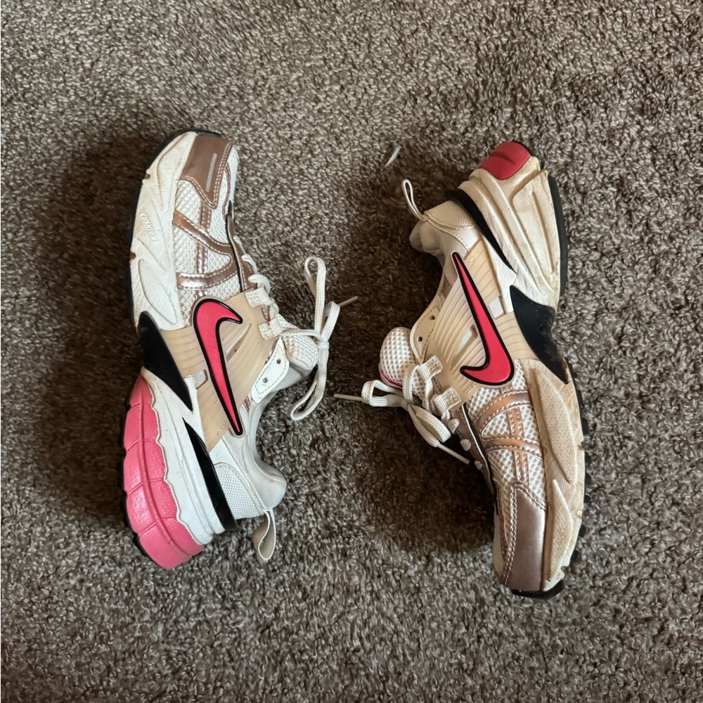 Nike White and Pink Accent Mesh Trainers